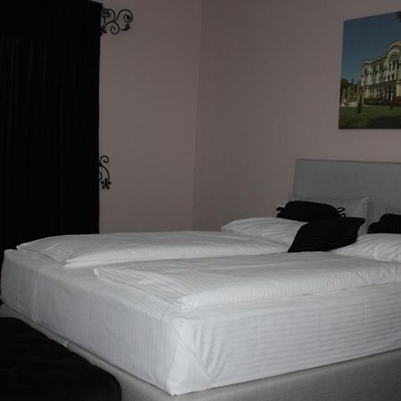 Hotel Bakarni Lonac Brčko Exteriör bild