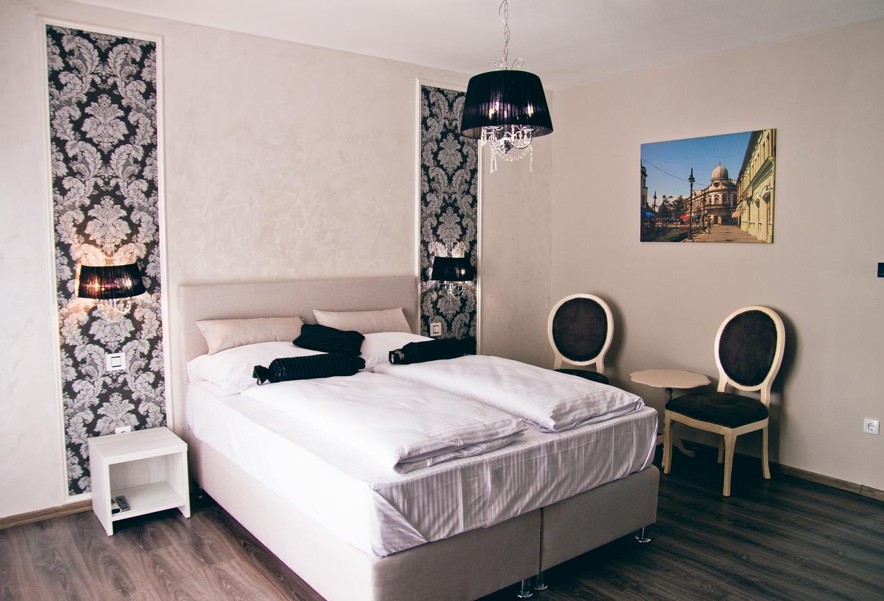 Hotel Bakarni Lonac Brčko Exteriör bild