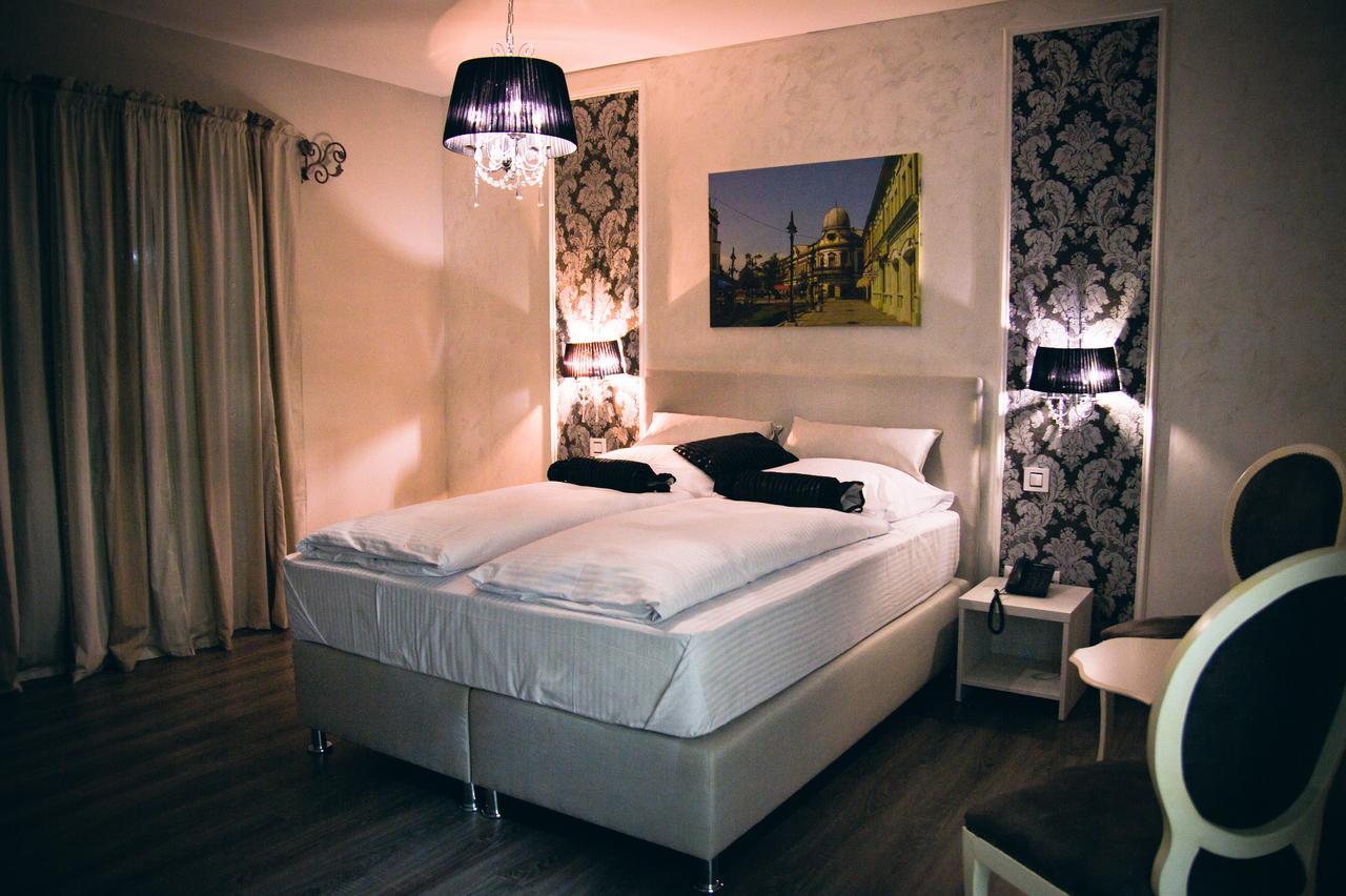 Hotel Bakarni Lonac Brčko Exteriör bild