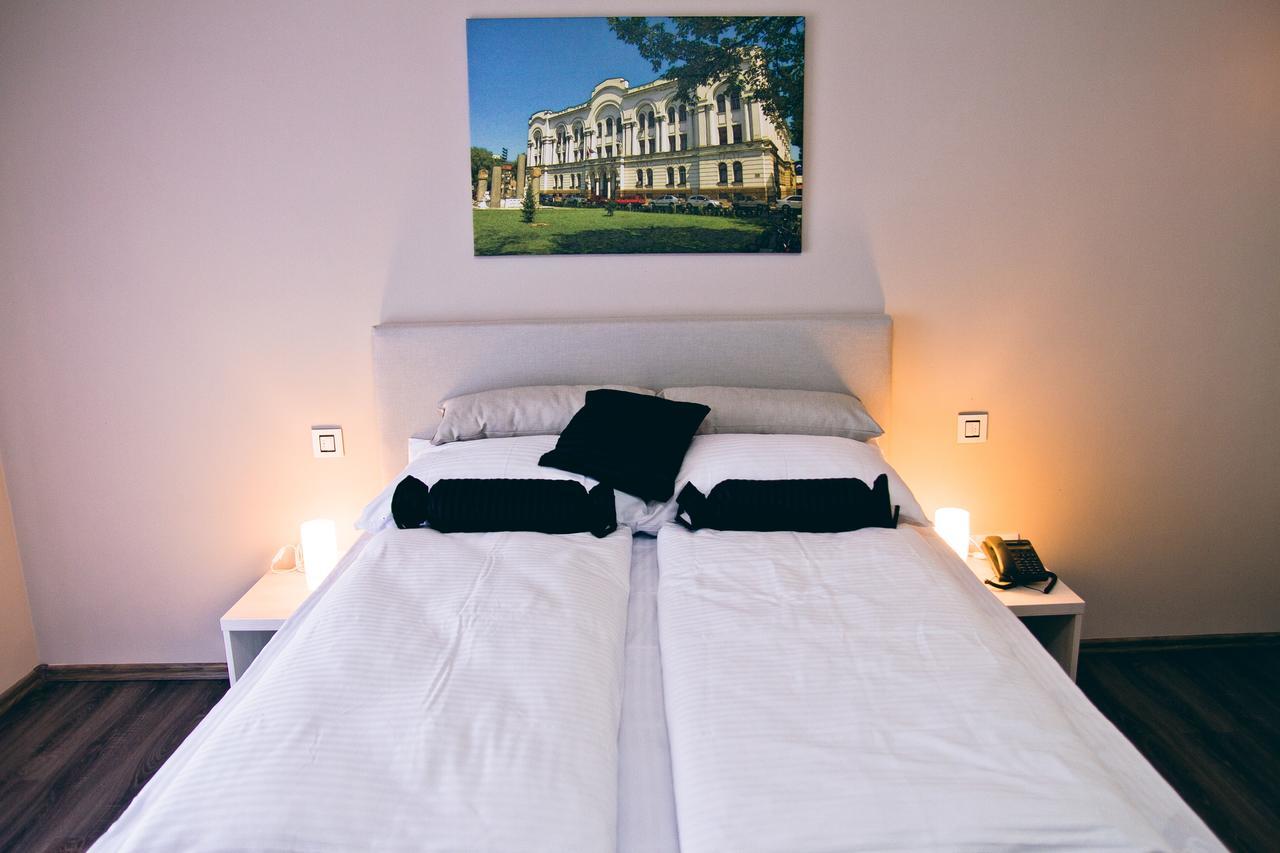 Hotel Bakarni Lonac Brčko Exteriör bild