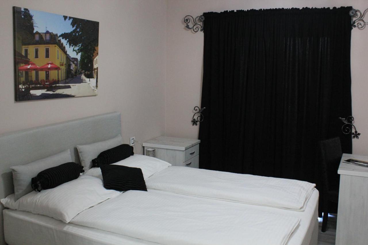 Hotel Bakarni Lonac Brčko Exteriör bild
