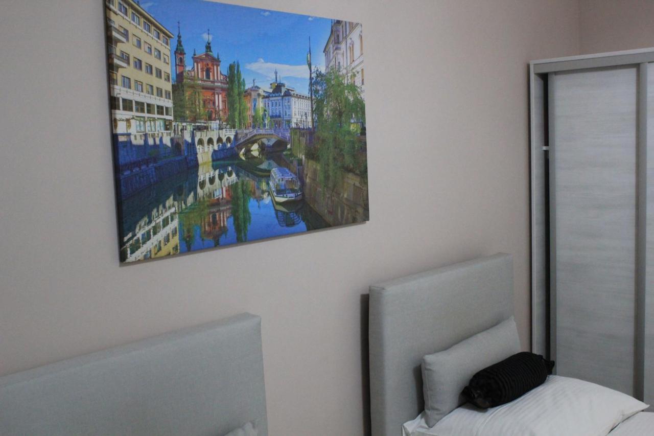Hotel Bakarni Lonac Brčko Exteriör bild